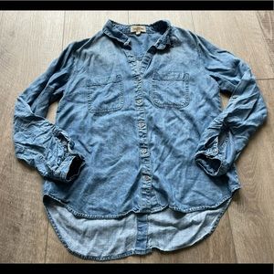 Cloth & Stone Chambray Button Down Size Medium